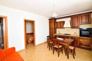 Gallery image of SOLEMAREPONZA Casa il Bacio del Sole in Ponza +8 photos