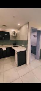 Vonios kambarys apgyvendinimo įstaigoje منتجع راحتي بيوت عطلات