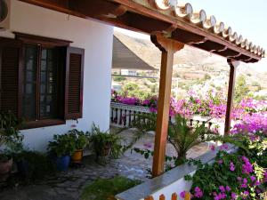 Zahrada ubytování Panoramic Views Home in Hydra, Greece