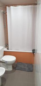 A bathroom at Apartamento C2 1Dormitorio