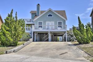 Gallery image of Dreamy, Coastal Studio Paradise with Hot Tub! in Nags Head