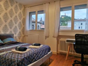 Φωτογραφία από το άλμπουμ του Chambre privée dans appart partagé, centre ville, avec vue sur les monuments σε Le Puy en Velay