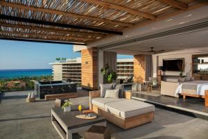 Телевизор и/или развлекательный центр в Secrets Moxché Playa del Carmen - Adults Only - All Inclusive