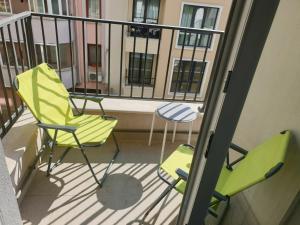 Balkón nebo terasa v ubytování New The Twins Varna Two-Bedroom, Apt 3 at 15 Tsani Ginchev Street, floor 2