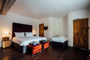 Rúm í herbergi á Bellinter House Hotel & Spa