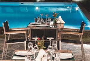 Bazén v ubytovaní Perivoli Country Hotel & Retreat alebo v jeho blízkosti