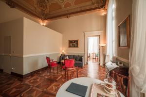 Posezení v ubytování Royal Palace Hotel