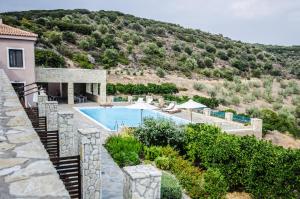 Bazén v ubytovaní Perivoli Country Hotel & Retreat alebo v jeho blízkosti