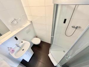 Koupelna v ubytování Hostel DV Morski - z prywatnymi łazienkami