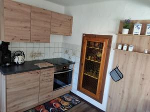 Kuchyň nebo kuchyňský kout v ubytování Ferienwohnung Französch