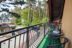 Balkon lub taras w obiekcie „Amber” Pokoje z widokiem na morze