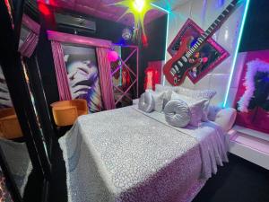 Posteľ alebo postele v izbe v ubytovaní Priamos Hotel Erato