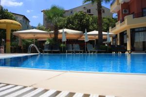 Bazén v ubytování Palmea Hotel nebo v jeho okolí