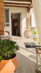 Uma varanda ou terraço em Alkistis House