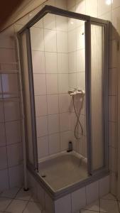 Ένα μπάνιο στο Ferienwohnung Elena