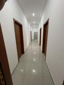 Mynd úr myndasafni af Octave's APT í Pointe-Noire