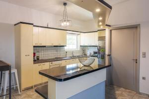 Η κουζίνα ή μικρή κουζίνα στο Anastasia Home