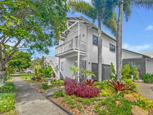 Gallery image of Serene Beachside Apartment in Marcoola