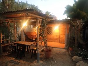 Un patio sau altă zonă în aer liber la Guacamayo Bed & Breakfast