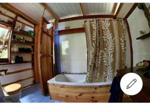 Kúpeľňa v ubytovaní Sunset Double rooms - Auberge Polynésienne