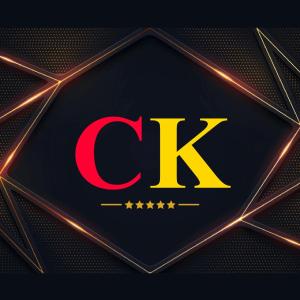 En logo, et sertifikat eller et firmaskilt på CK Hotel
