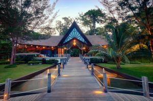 Foto da galeria de Borneo Eagle Resort em Kota Kinabalu