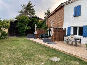 Zahrada ubytování Les Gîtes de l'aiguete