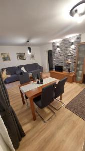 Posedenie v ubytovaní Vacation House Ani