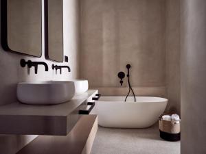 Kúpeľňa v ubytovaní Alpha Villa - A Leading Luxury Villa!
