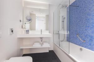 Kúpeľňa v ubytovaní Holiday Inn Barcelona - Sant Cugat by IHG