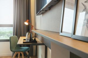 Kuchyňa alebo kuchynka v ubytovaní Holiday Inn Barcelona - Sant Cugat by IHG