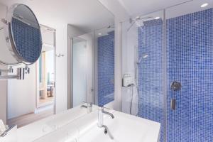 Kúpeľňa v ubytovaní Holiday Inn Barcelona - Sant Cugat by IHG