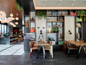 Posezení v ubytování citizenM Seattle Pioneer Square