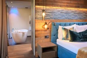A seating area at Chalet SALENA luxury lodge