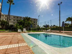 The swimming pool at or close to Lorentz Holiday Home