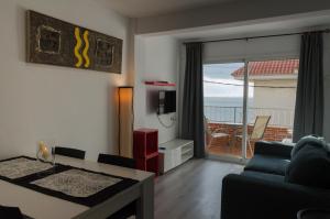 Zdjęcie z galerii obiektu Apartamentos Capri-Playa w mieście Sant Carles de la Ràpita