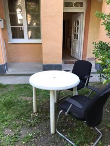 Vonkajšia záhrada v ubytovaní Roland Apartmant Zuglo
