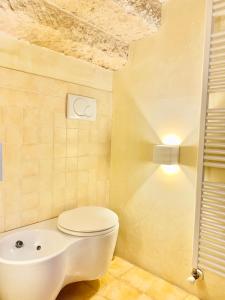 A bathroom at La Tinassara