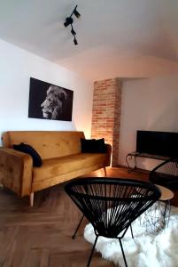 TV a/nebo společenská místnost v ubytování Ric Apartment Budva