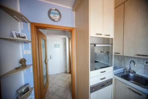 ครัวหรือมุมครัวของ Apartma Srčanka