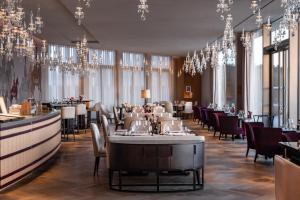 Restoran ili neka druga zalogajnica u objektu Royal Champagne Hotel & Spa