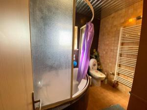 A bathroom at Platanus Inn Apartments by "elite"