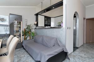 Kuchyň nebo kuchyňský kout v ubytování Apartment Mirela 2145
