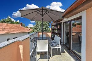Balkón nebo terasa v ubytování Apartment Mirela 2145