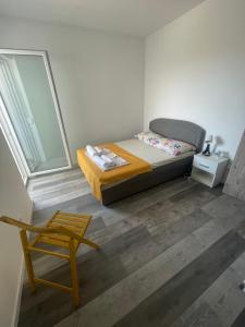 Ein Bett oder Betten in einem Zimmer der Unterkunft Villa Iva Vodice