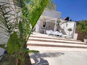 The building in which the holiday home is located