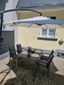 Ein Balkon oder eine Terrasse in der Unterkunft Ferienhaus Birute