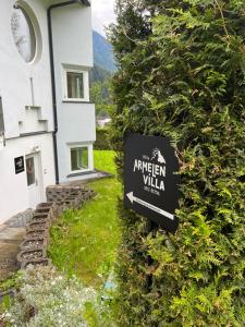 Certyfikat, podpis lub inny dokument wystawiony w obiekcie Armelen Villa