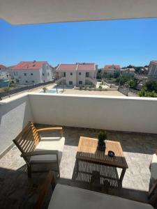 Ein Balkon oder eine Terrasse in der Unterkunft Villa Iva Vodice