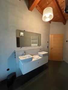 Kúpeľňa v ubytovaní Armelen Villa + 13 fotografií
